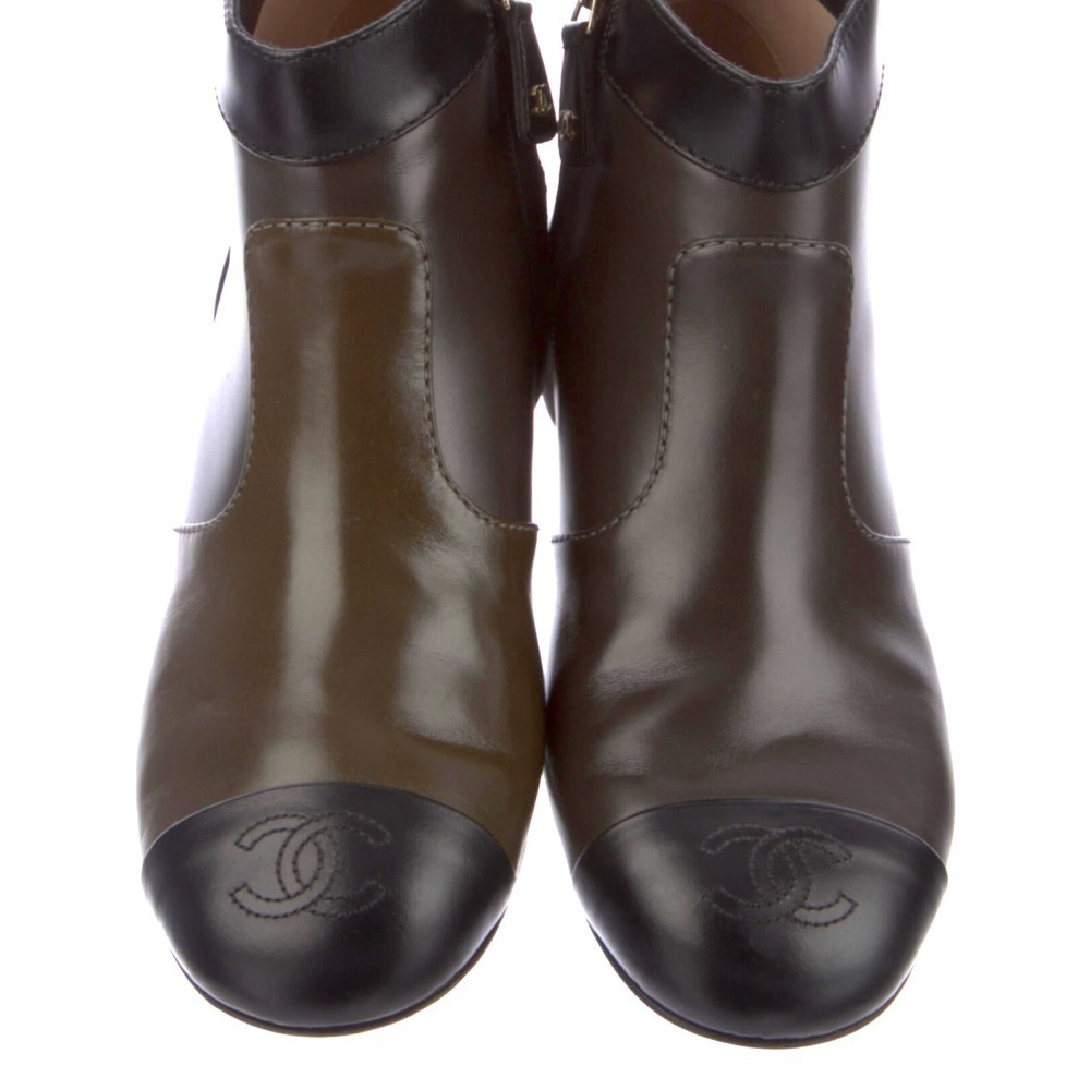 Chanel CC ankle Boots